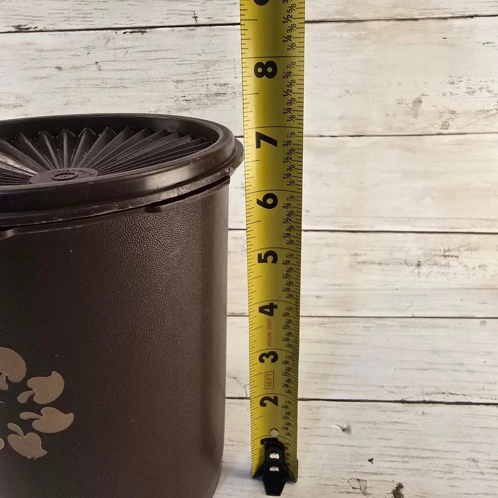 Vintage Tupperware Servalier Brown Canister Sunburst Lid Leaf 809-14 USA Made